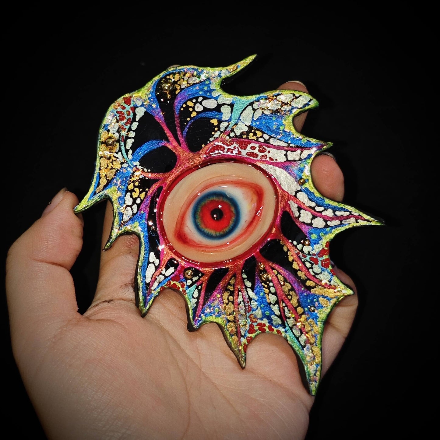 EYE OF MANDALA