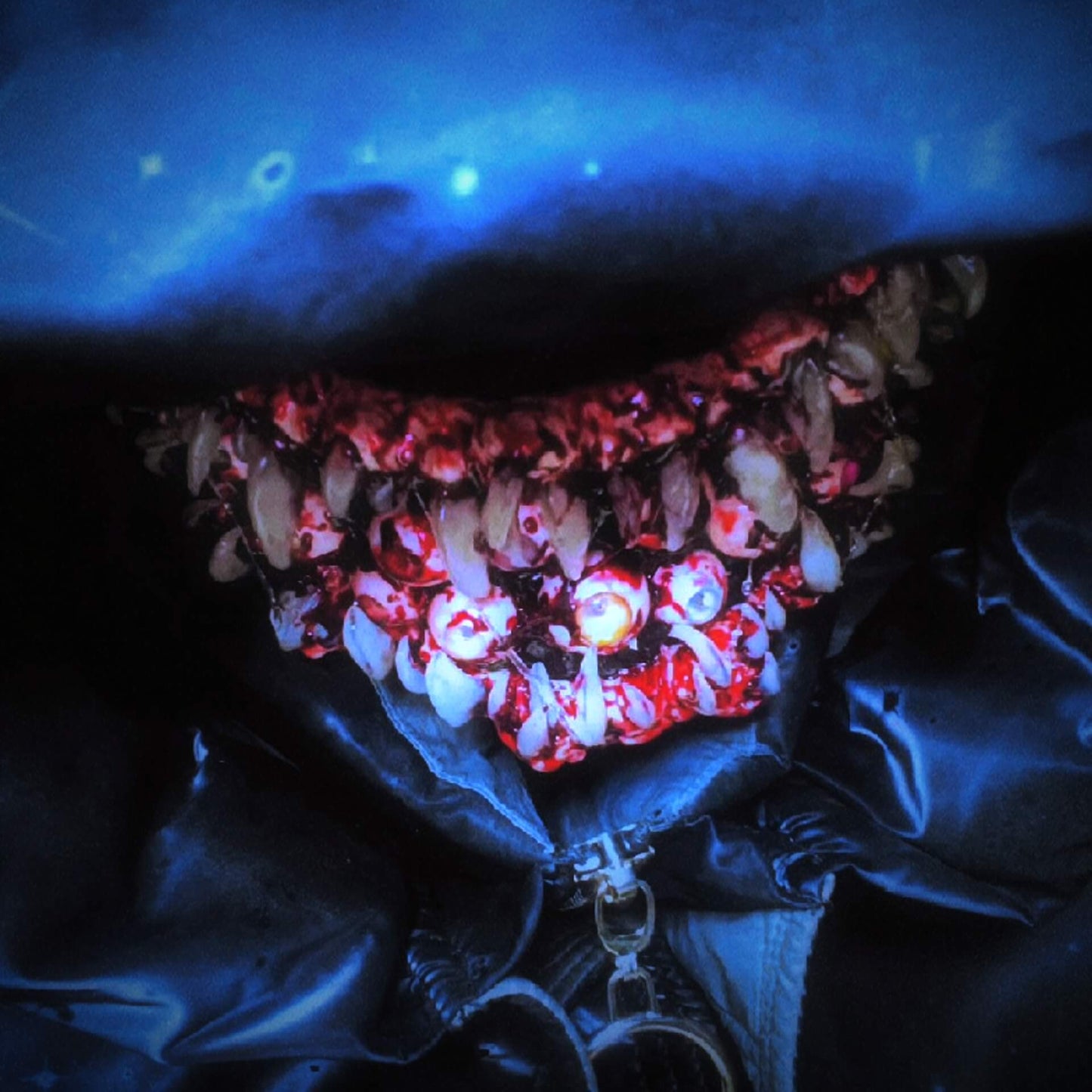 BLOODSUNK MASK & CHOKER