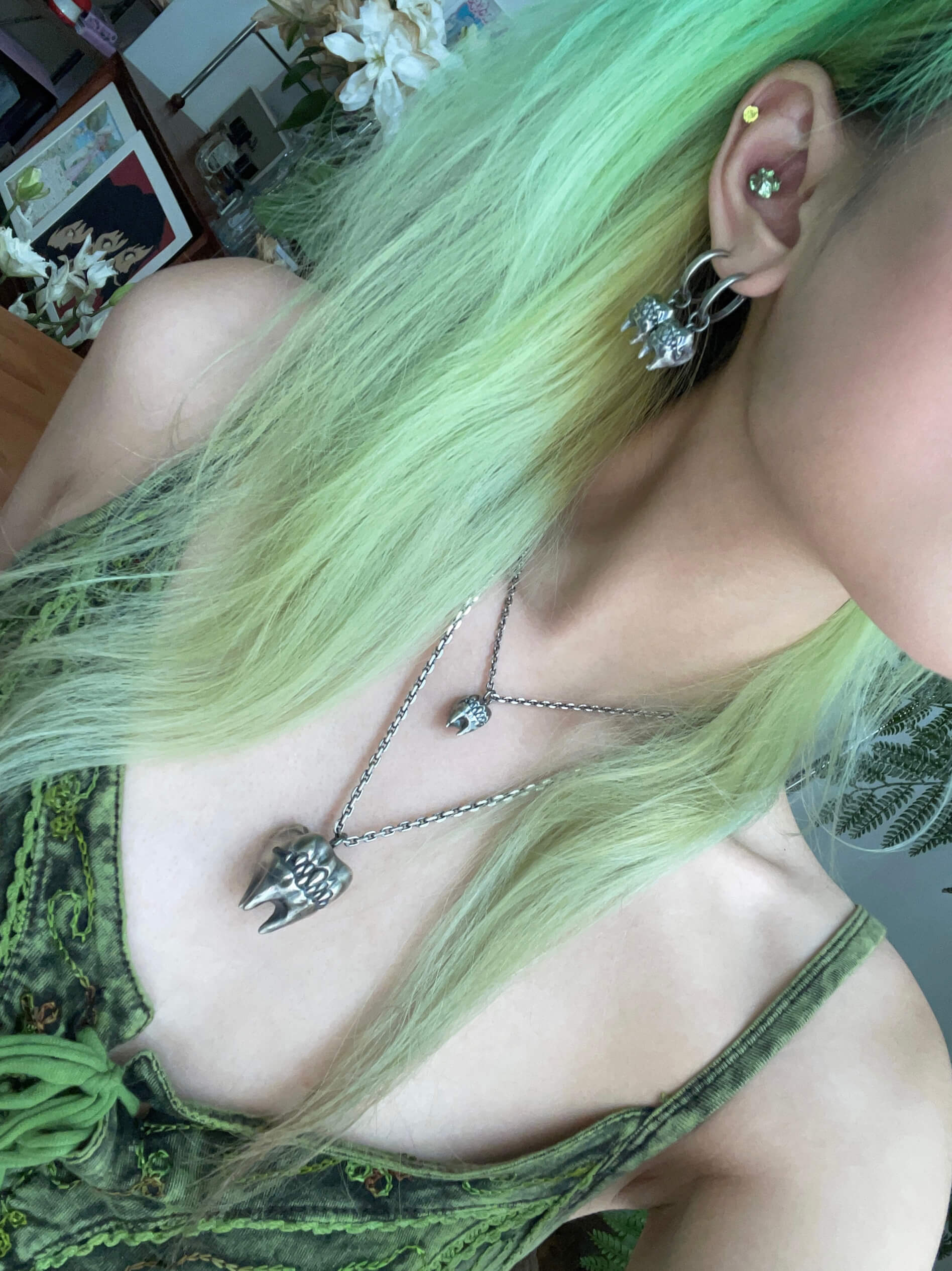 Silver Savage Bite · Necklace