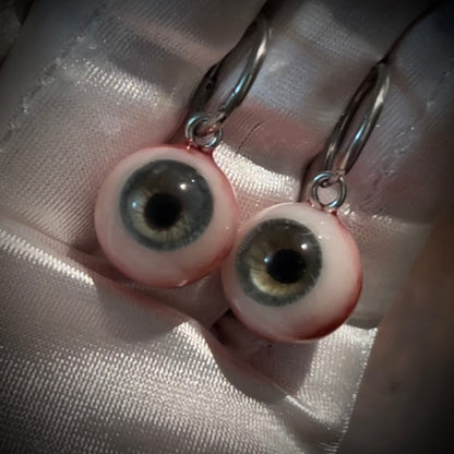 CUSTOM EYE ACCESSORIES (DM IG: eccentric_manor)