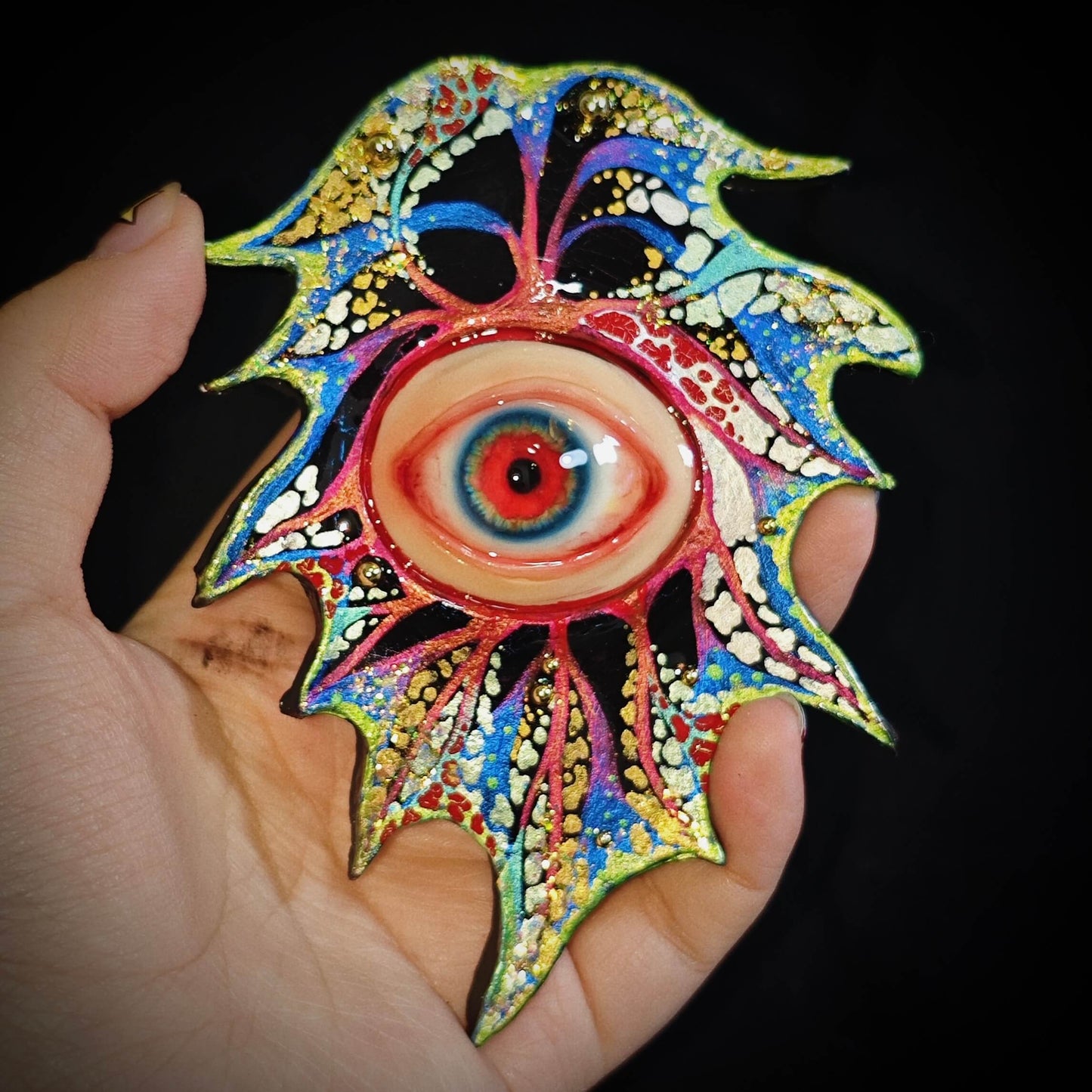 EYE OF MANDALA