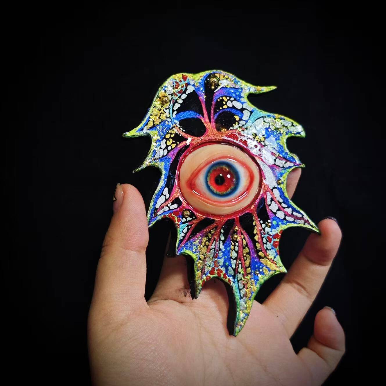 EYE OF MANDALA