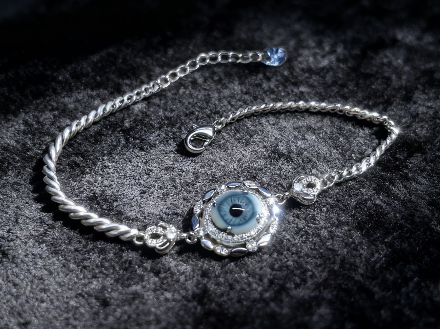 CUSTOM EYE BRACELET (DM IG: eccentric_manor)