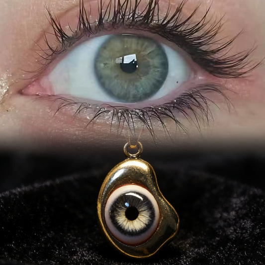 CUSTOM EYE GOLD NECKLACE (DM IG: eccentric_manor)