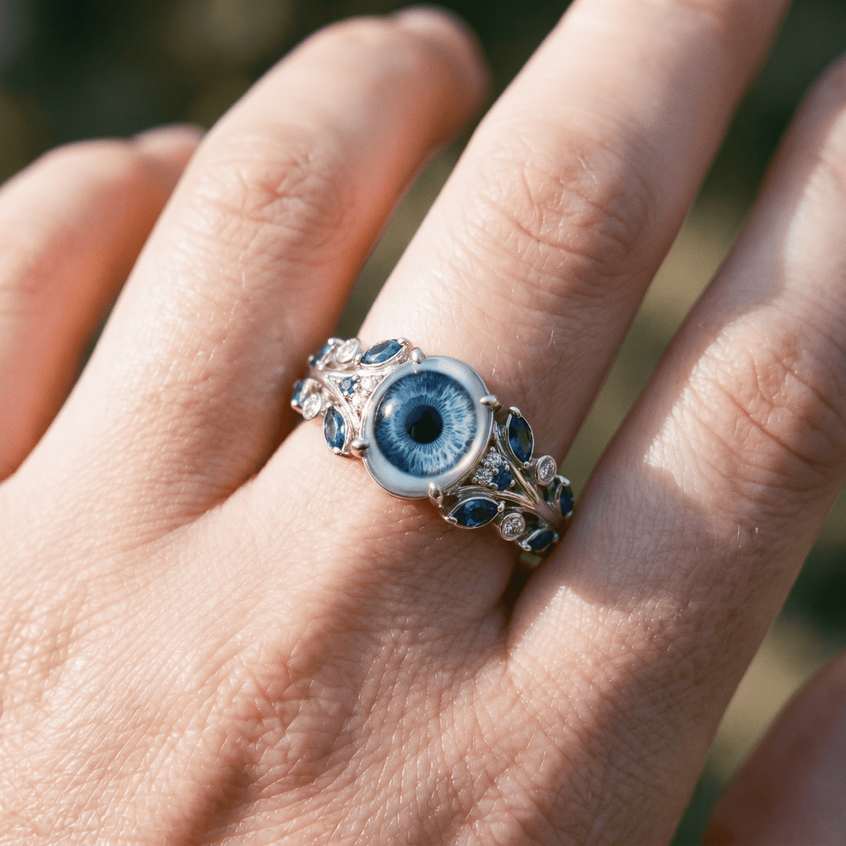 Vowbind · Everlight Ring · Sapphire