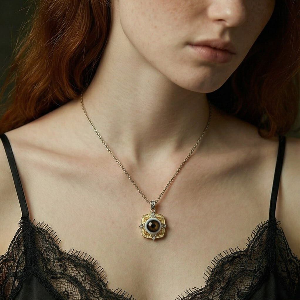 The Gaze · Aurelia Pendant