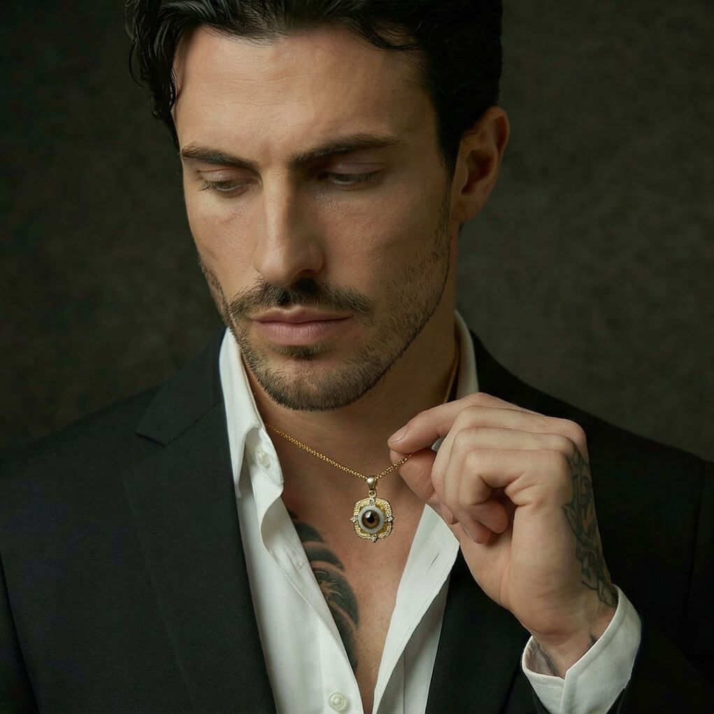 The Gaze · Aurelia Pendant