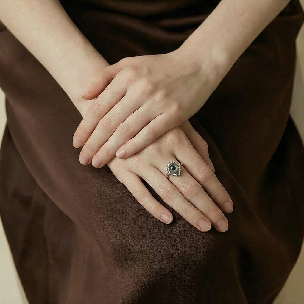The Gaze · Lumina Ring