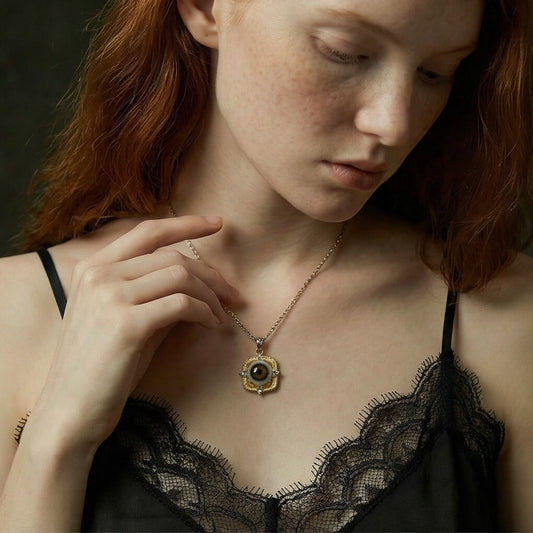 The Gaze · Aurelia Pendant