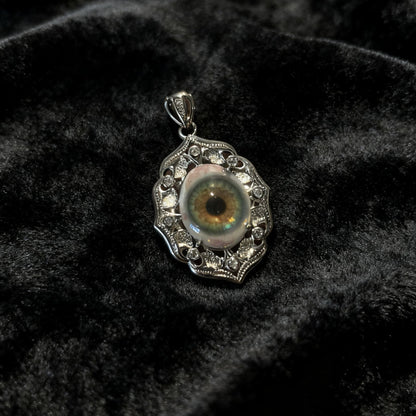 CUSTOM EYE NECKLACE (DM IG: eccentric_manor)