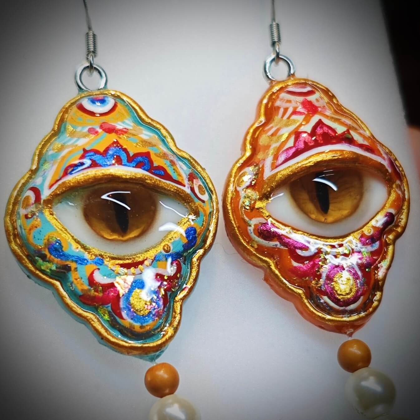 GILDED TOTEMS