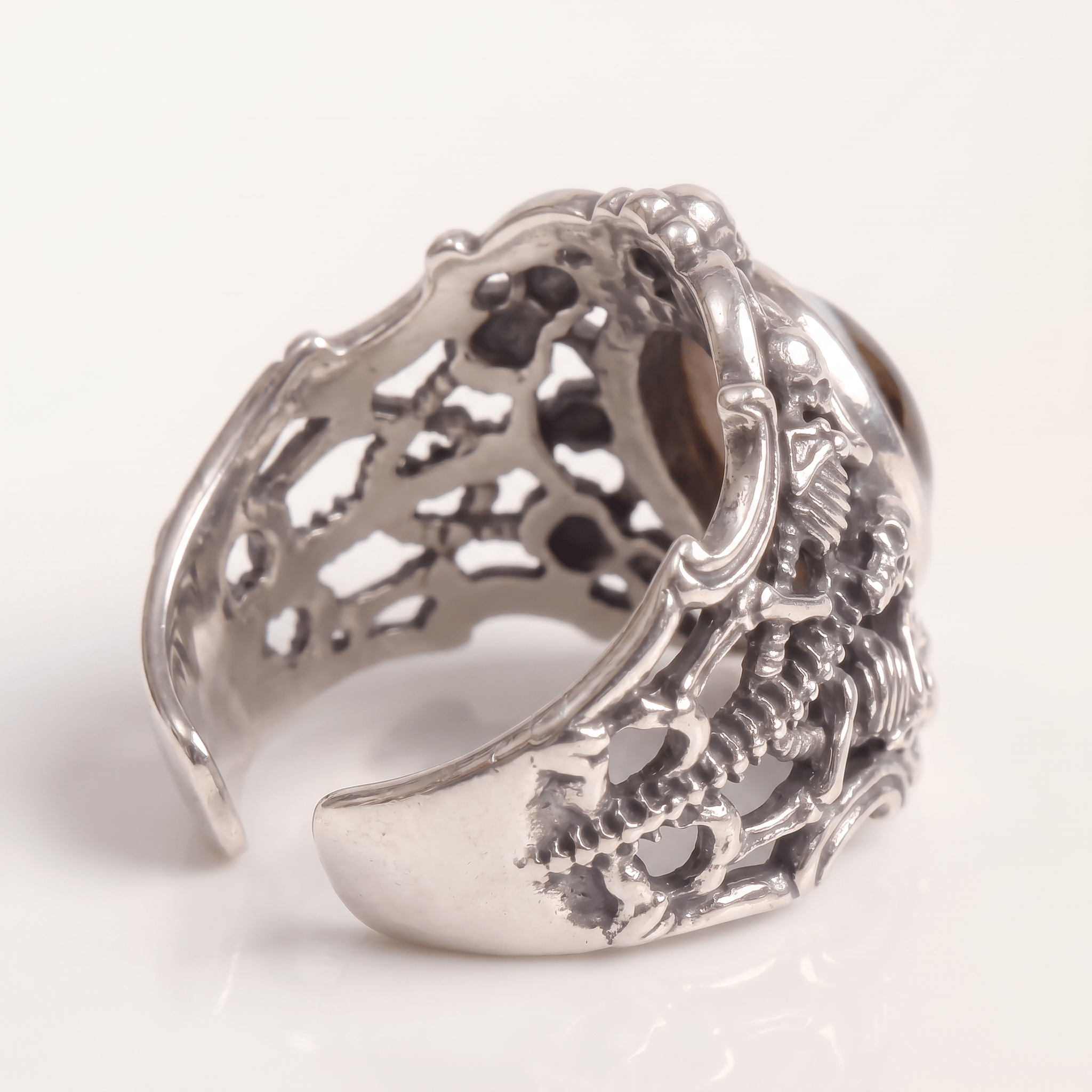 Alchemy · The Ossuary Gaze Ring