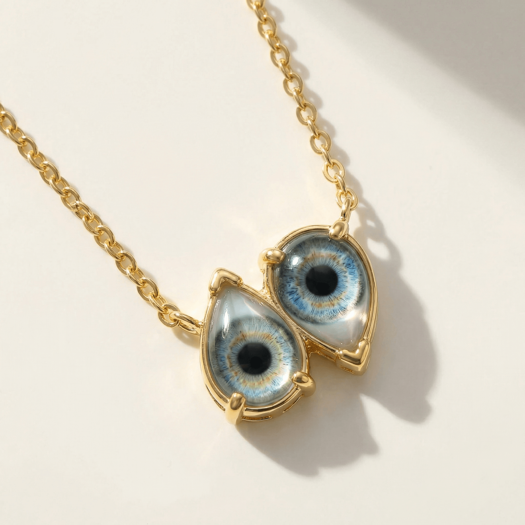 Gaze to Gaze Necklace