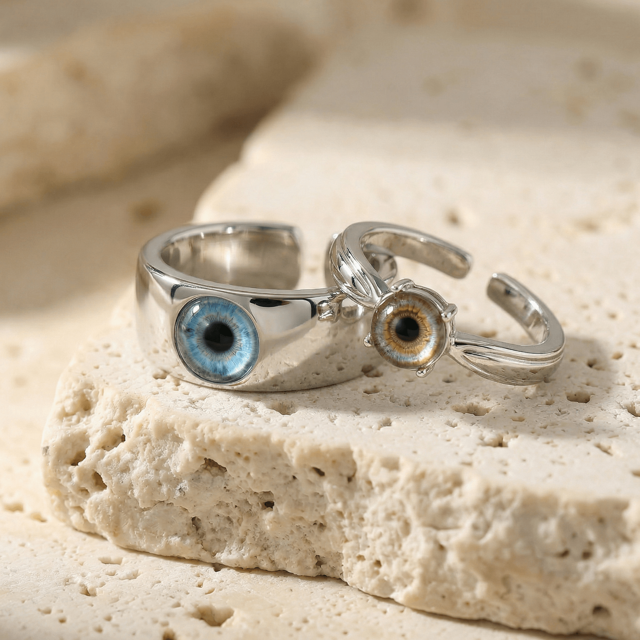 The Mutual Gaze Rings