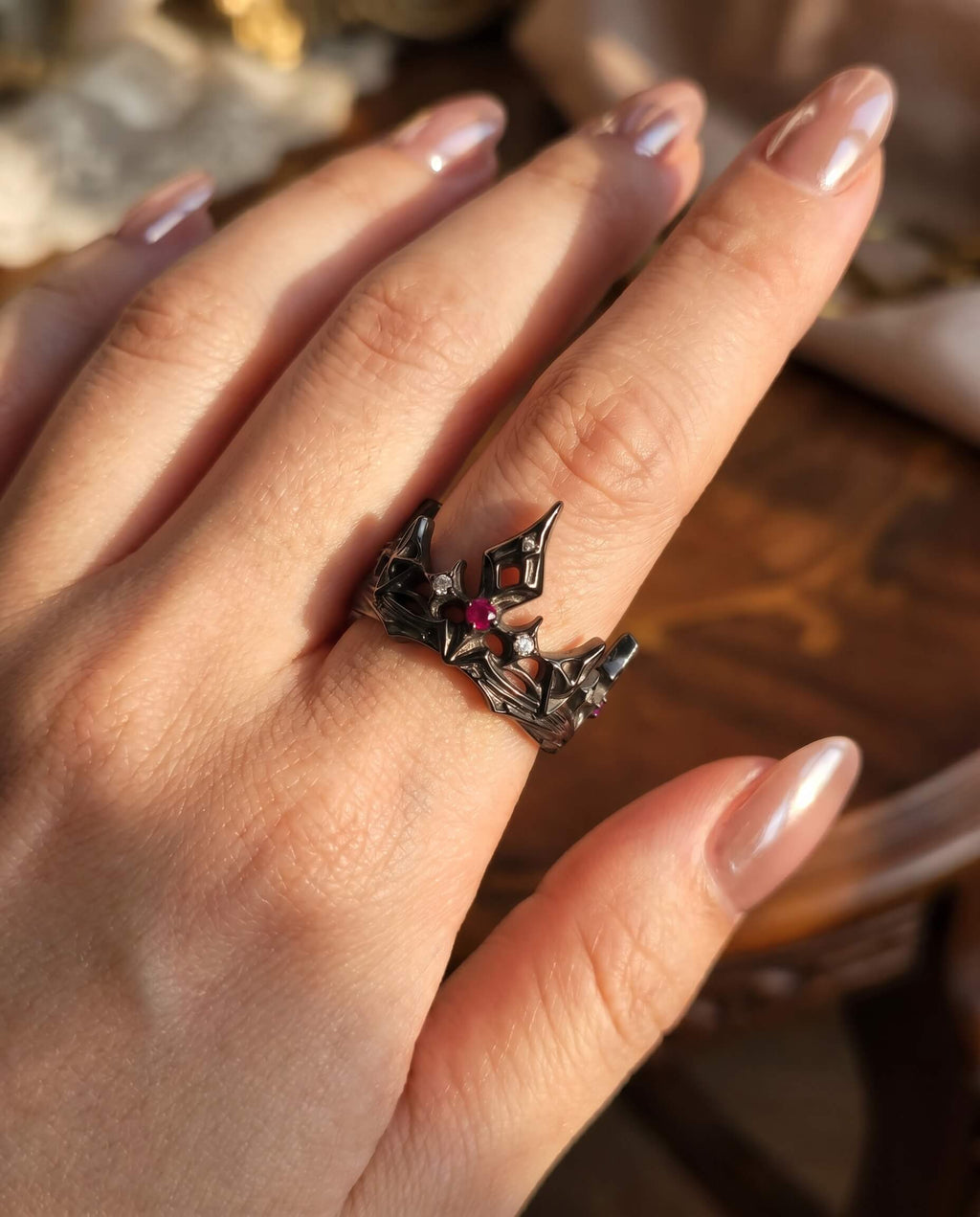 Crow’s Throne Ring Set