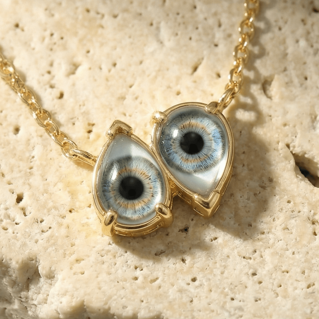 Gaze to Gaze Necklace