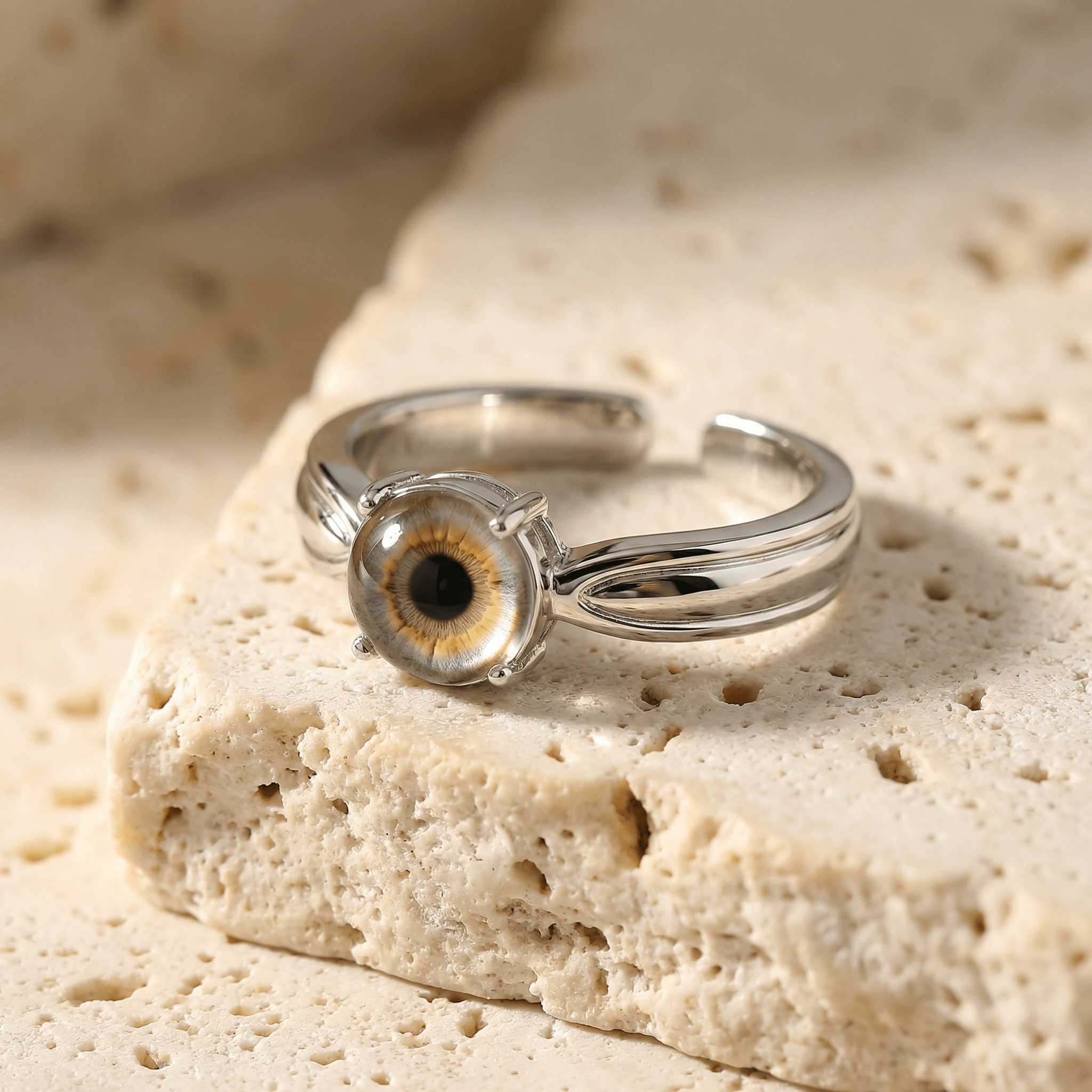 The Mutual Gaze Rings